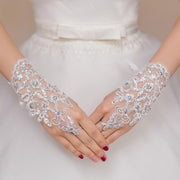Elegant White Finger Loop Lace Gloves