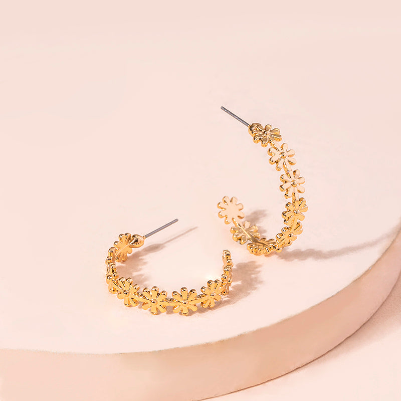 Korean Cool Daisy Statement Stud Earrings