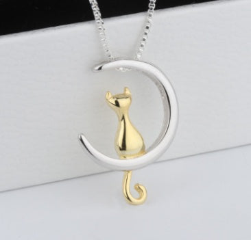 The cat necklace