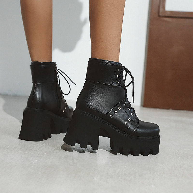Edgy Rivet Round Toe Ankle Boots