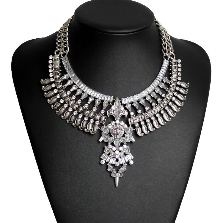 Alloy Diamond-style Crystal Necklace