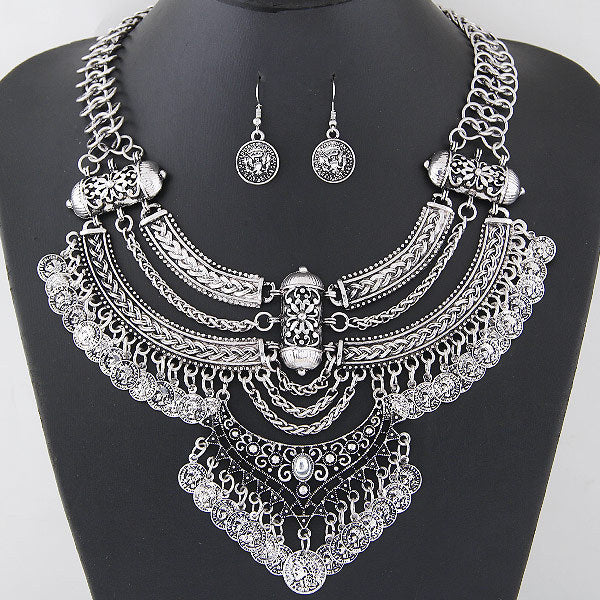 Alloy Diamond-style Crystal Necklace
