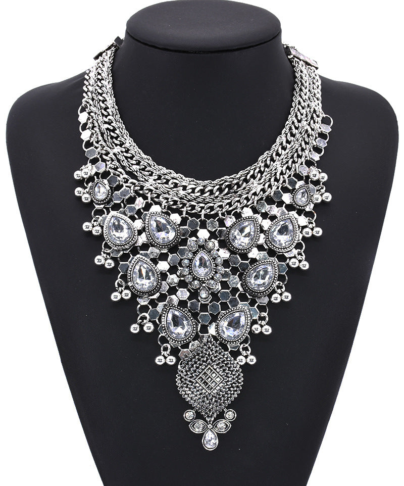 Alloy Diamond-style Crystal Necklace