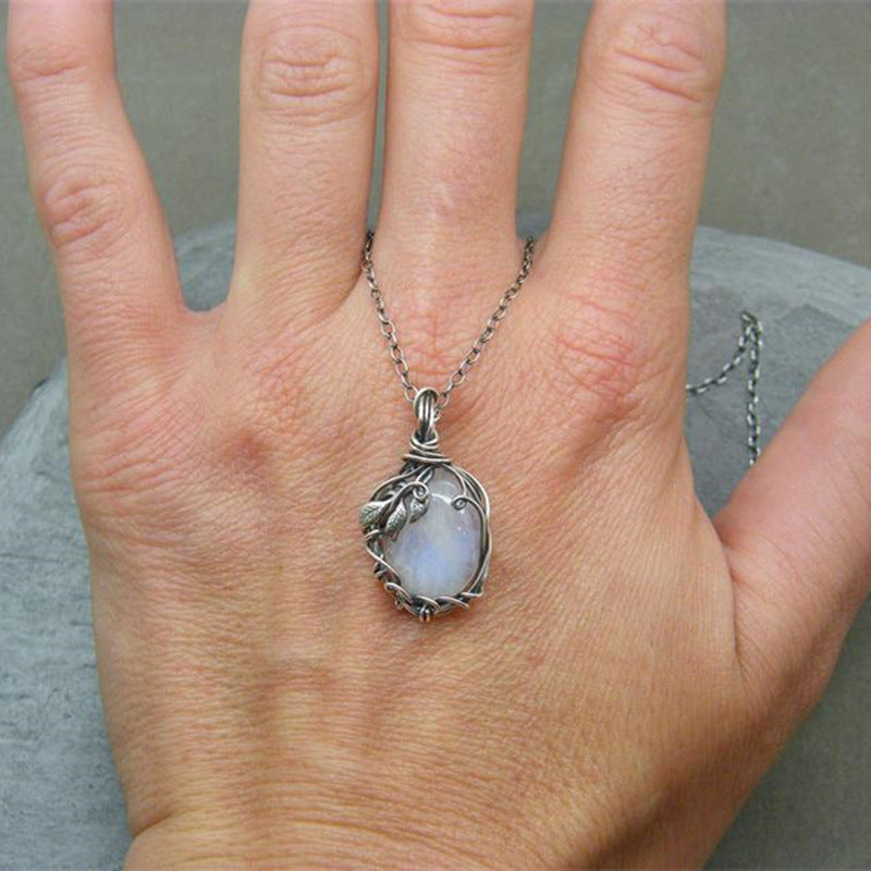 Cool Design - Retro Winding Moonstone Necklace