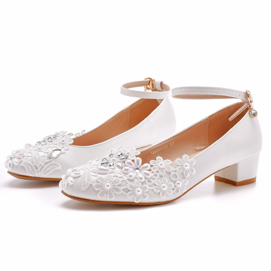 Elegant Lace Flats