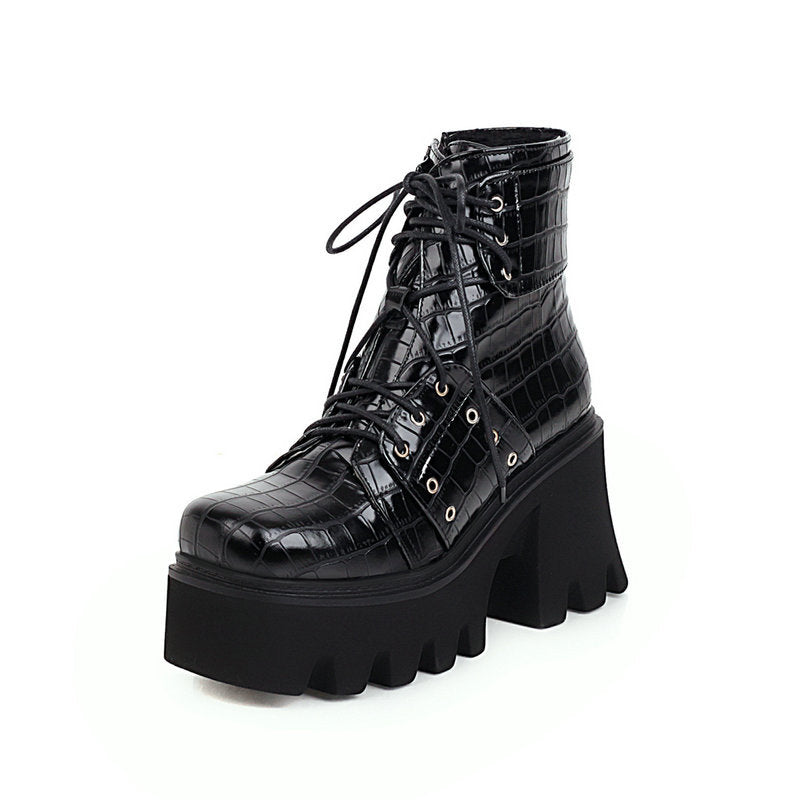 Edgy Rivet Round Toe Ankle Boots