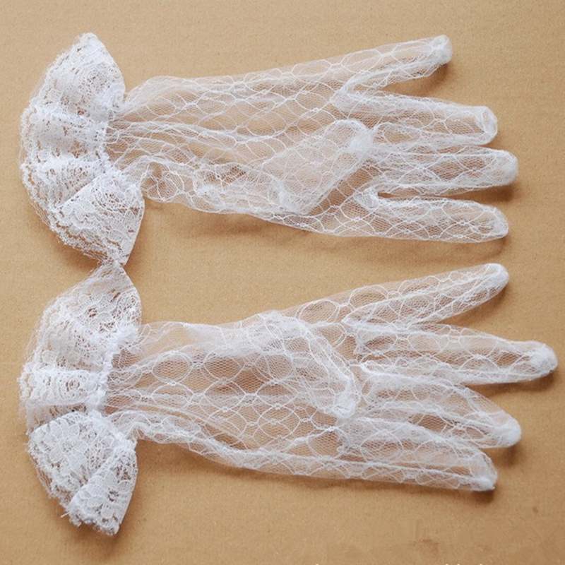 Glam Fingered short lace gloves