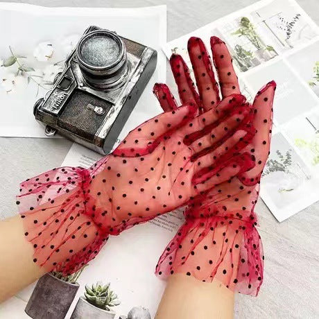 Classic Lace Gloves
