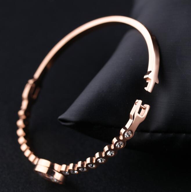 Charm Classic Bracelet