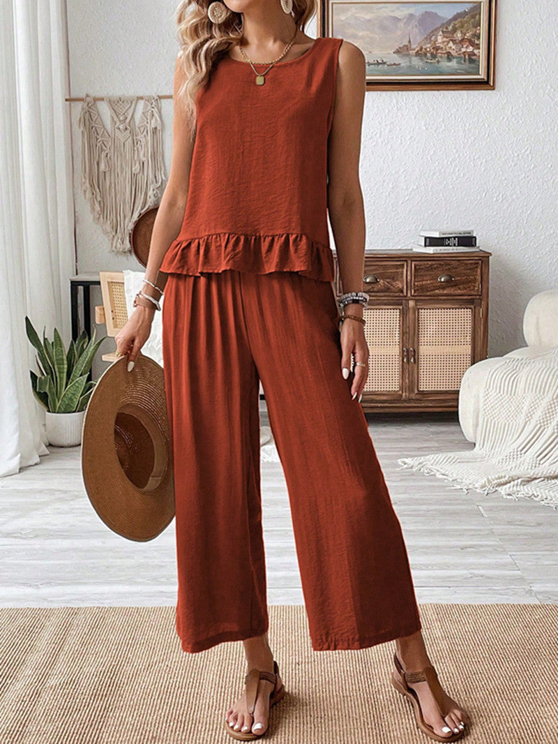 Chic Sleeveless Top & Capri Pants Set