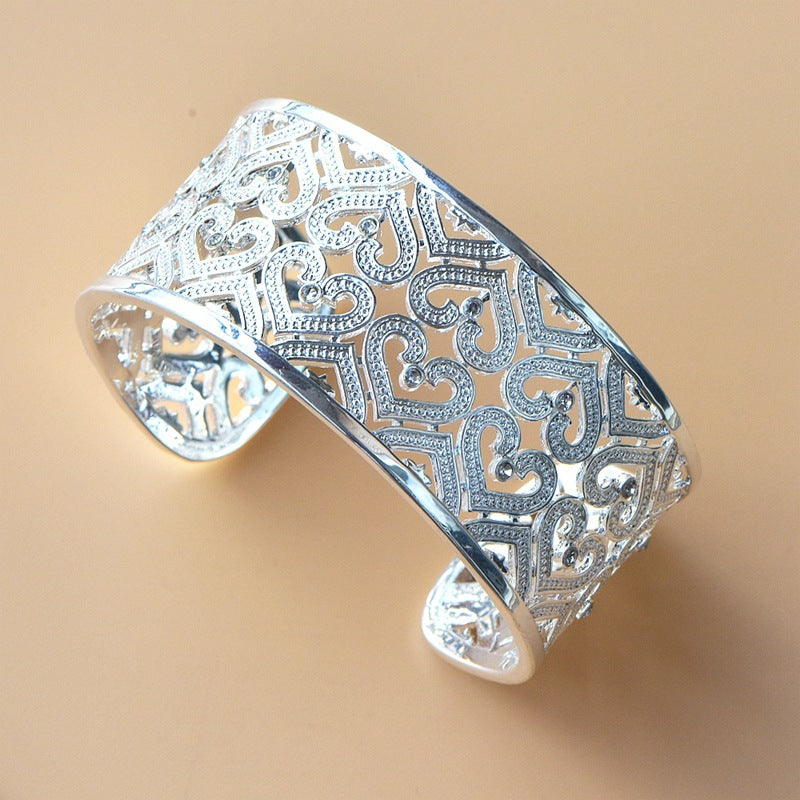 Pattern stylish bracelet