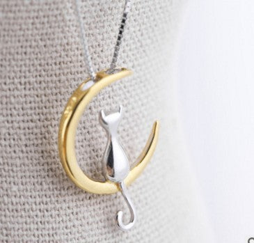 The cat necklace