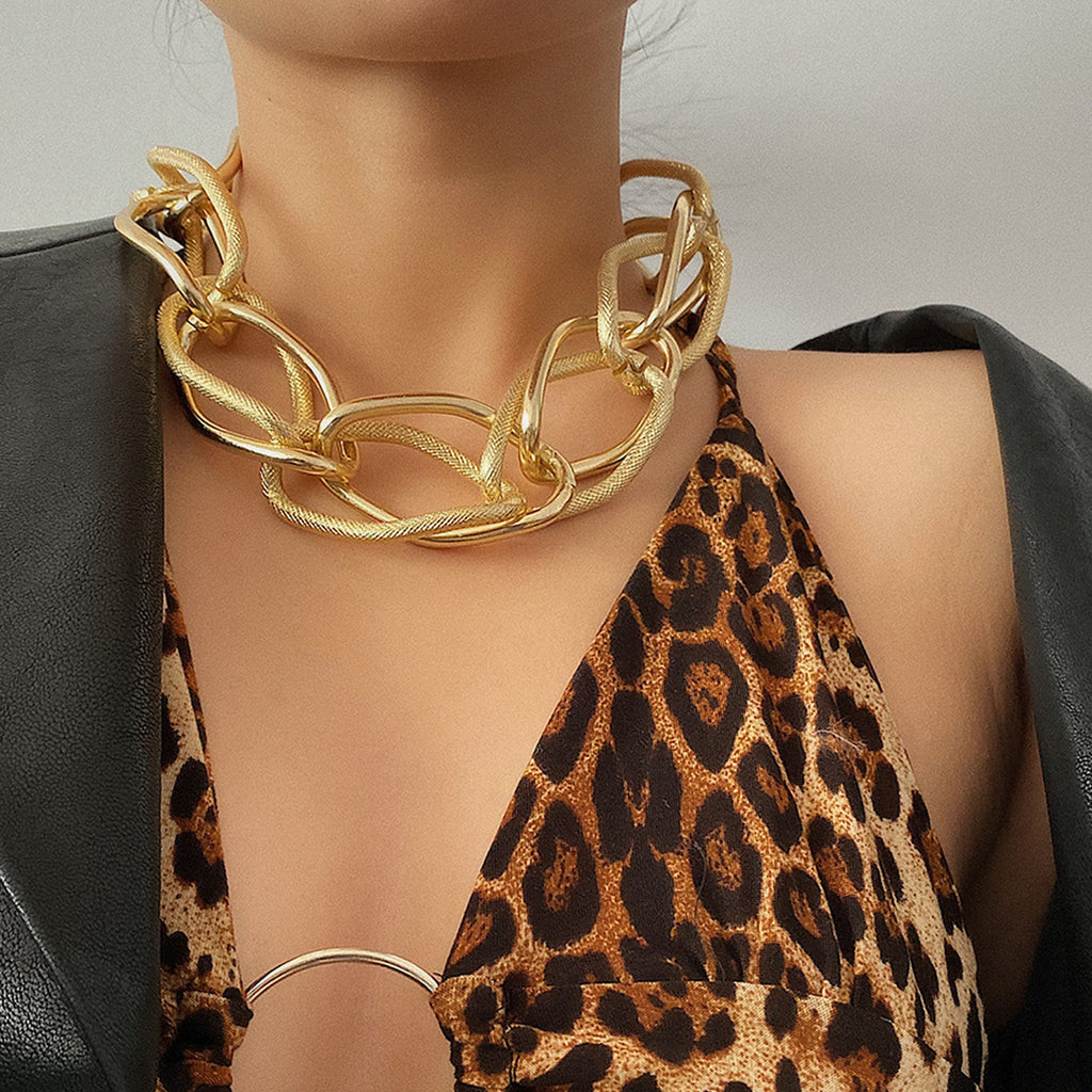 Unique Personality Glossy Frosted Necklace
