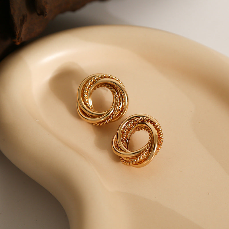 Temperament Circle Super-Classic Earrings