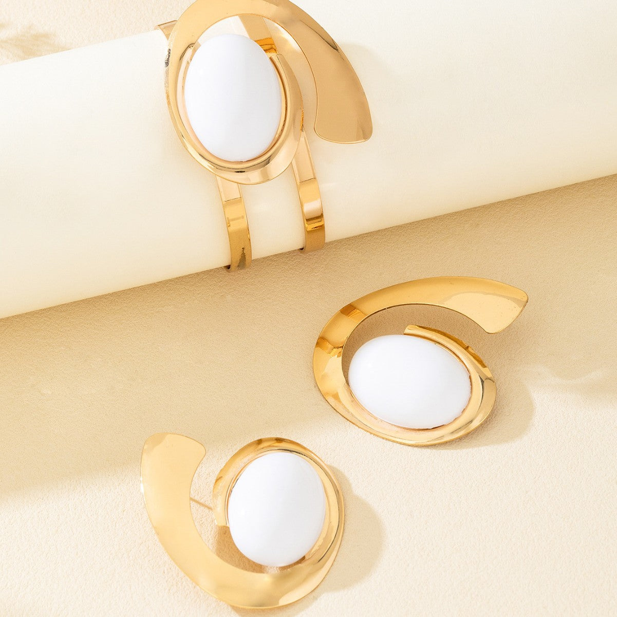 Exaggerated Geometric Trend Irregular Retro Circle Stud Earrings