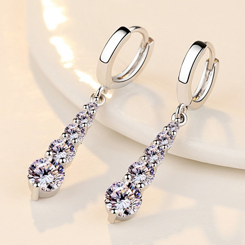 Silver-plated Classic Drop Diamonds-style Earrings