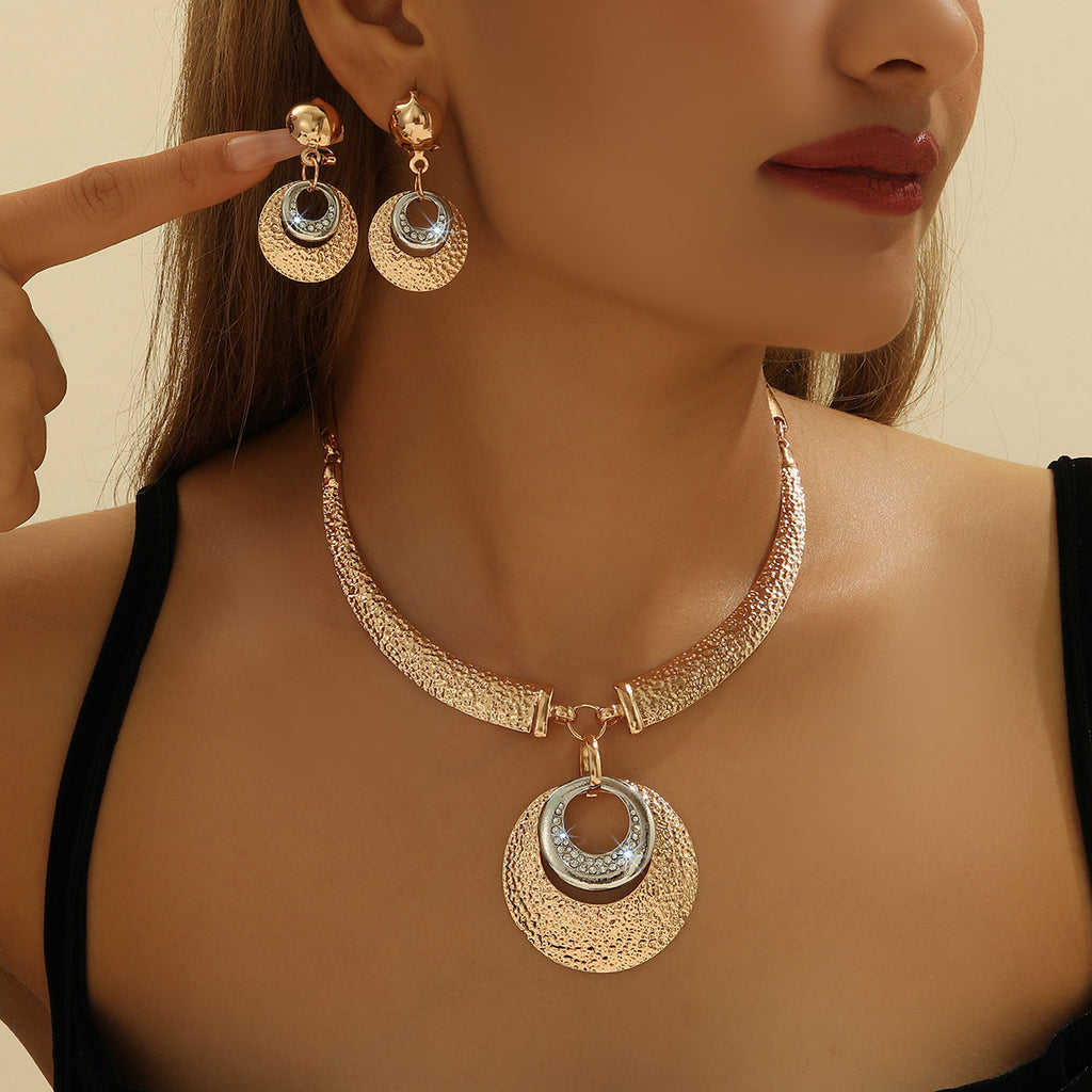 Classic Metal Circle Necklace And Earrings Set