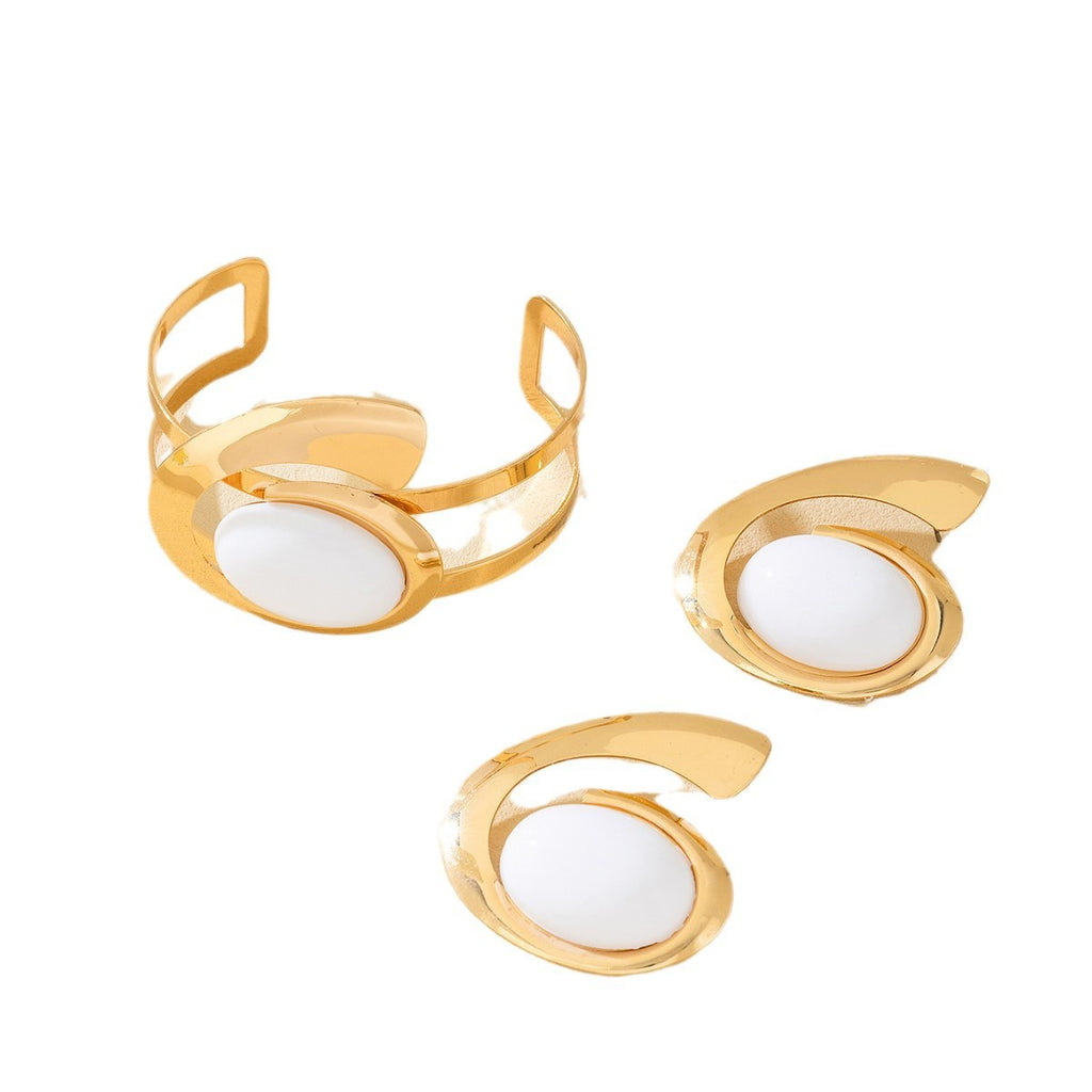 Exaggerated Geometric Trend Irregular Retro Circle Stud Earrings