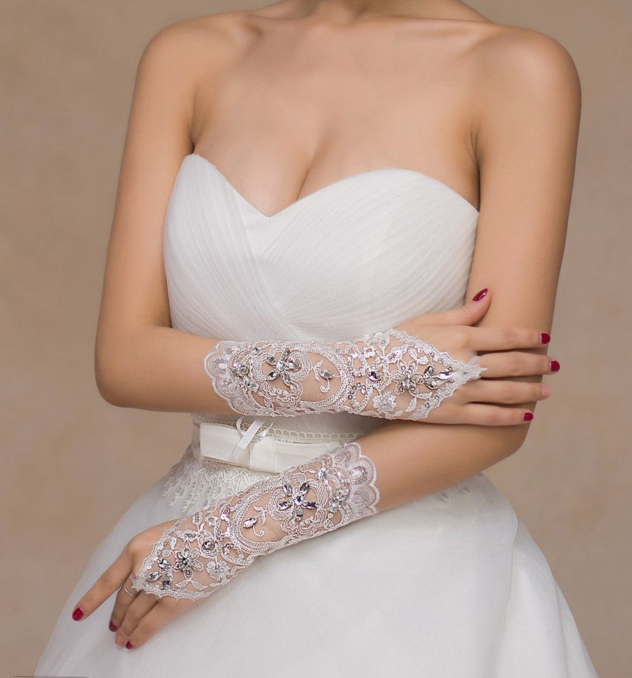 Elegant Lace Rhinestone Gloves