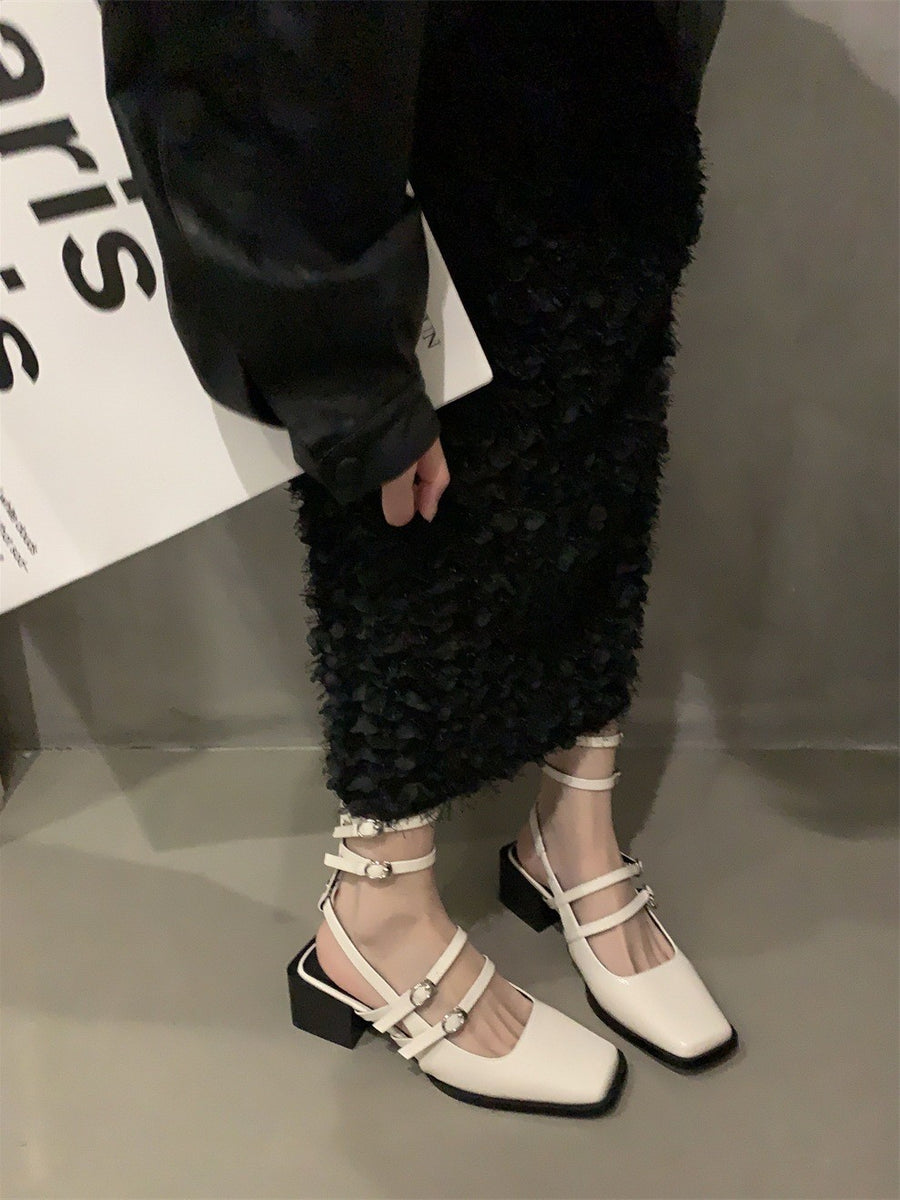 Chic Black Chunky Heel Heels