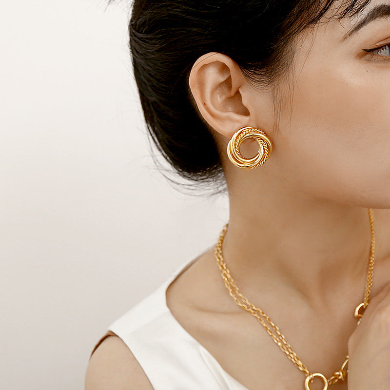Temperament Circle Super-Classic Earrings