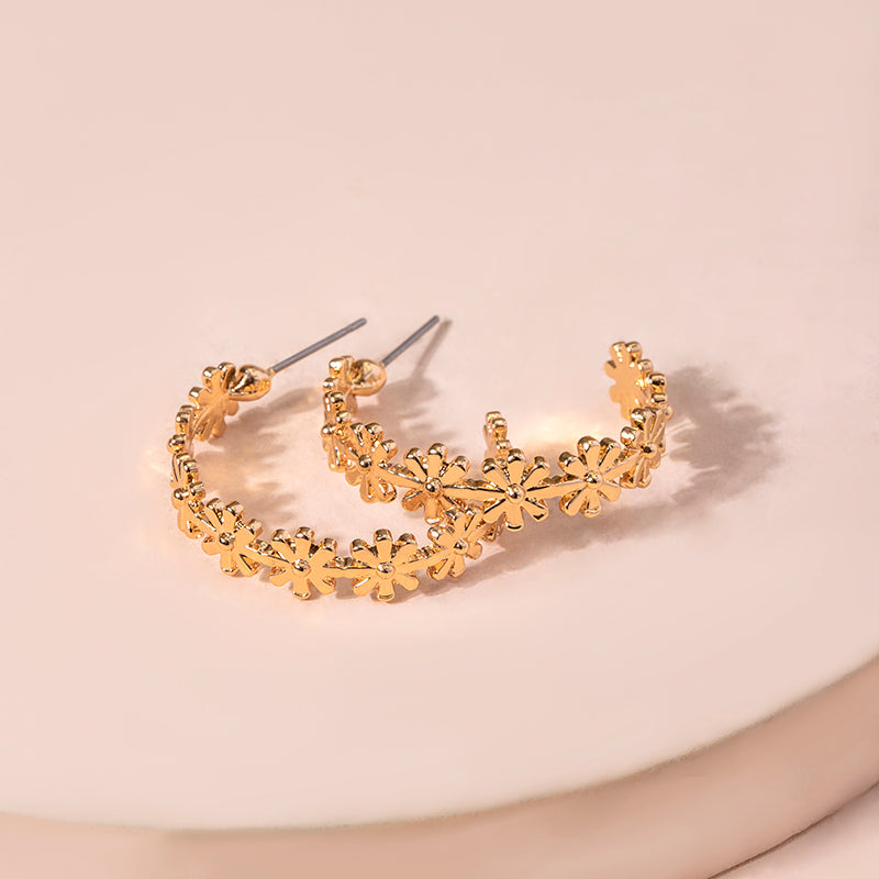 Korean Cool Daisy Statement Stud Earrings