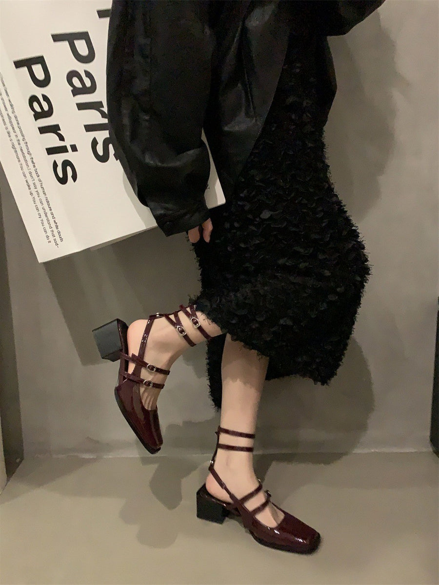 Chic Black Chunky Heel Heels